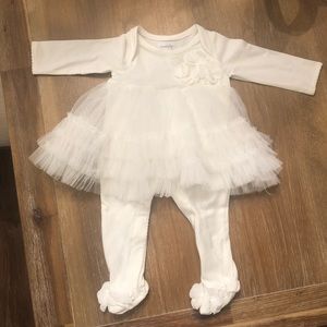 Mud Pie white outfit